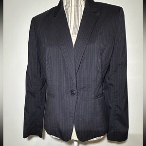 Ann Taylor Petite size 10p black pin striped blazer